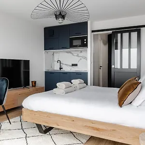 Appartement Vue Avec Terrasse Et Acces